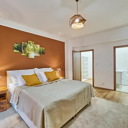 Karlova Twelve Deluxe Prag
