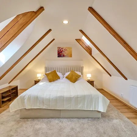 Apartment Karlova Twelve Deluxe Prag