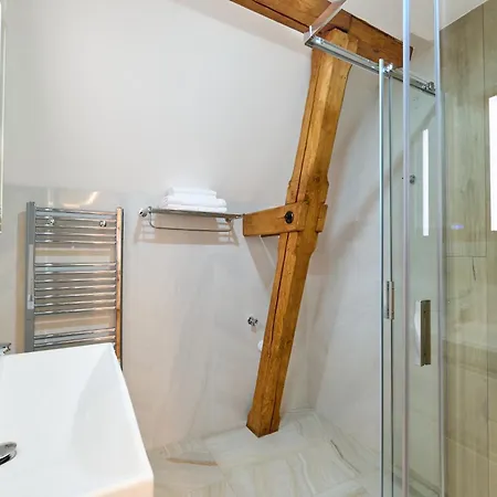 Apartment Karlova Twelve Deluxe